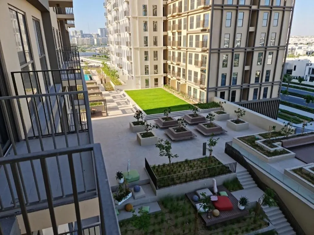 Fresh & Stylish 2Br Living At Collective Tower 1 Apartment Dubai