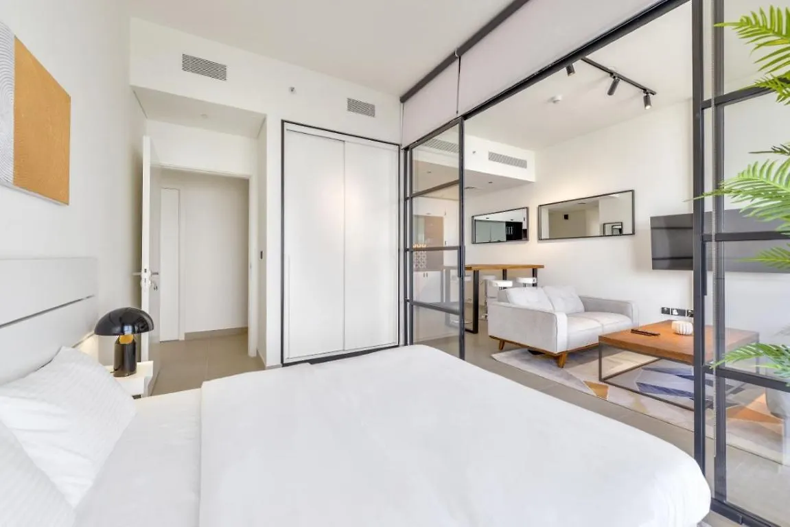 Fresh & Stylish 2Br Living At Collective Tower 1 Apartment Dubai 0*,
