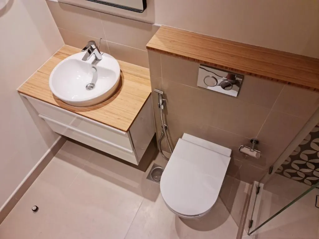 Fresh & Stylish 2Br Living At Collective Tower 1 Apartment Dubai